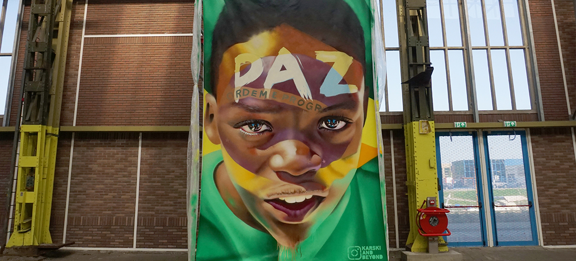 Afbeelding 2 - Warchild Urban Heroes